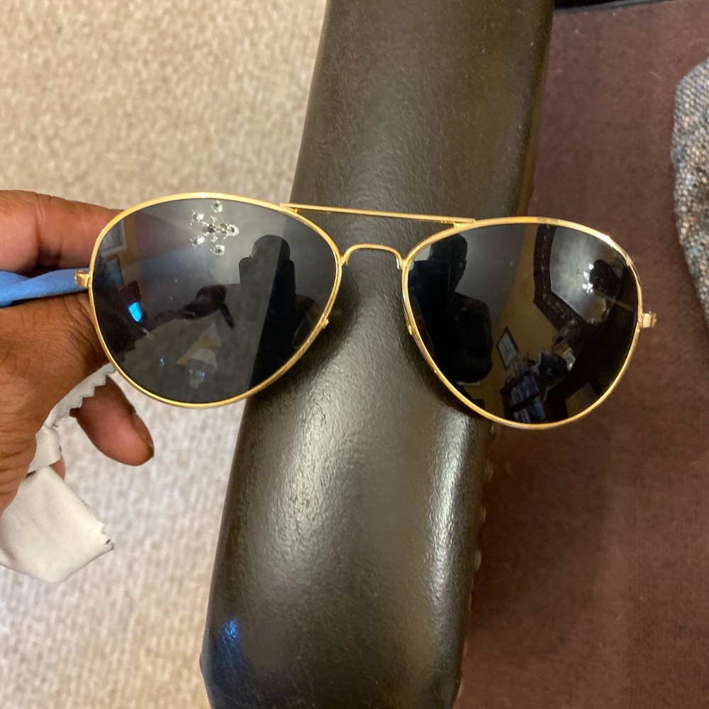 Solar Accents Sv1007 Aviators gold tone.